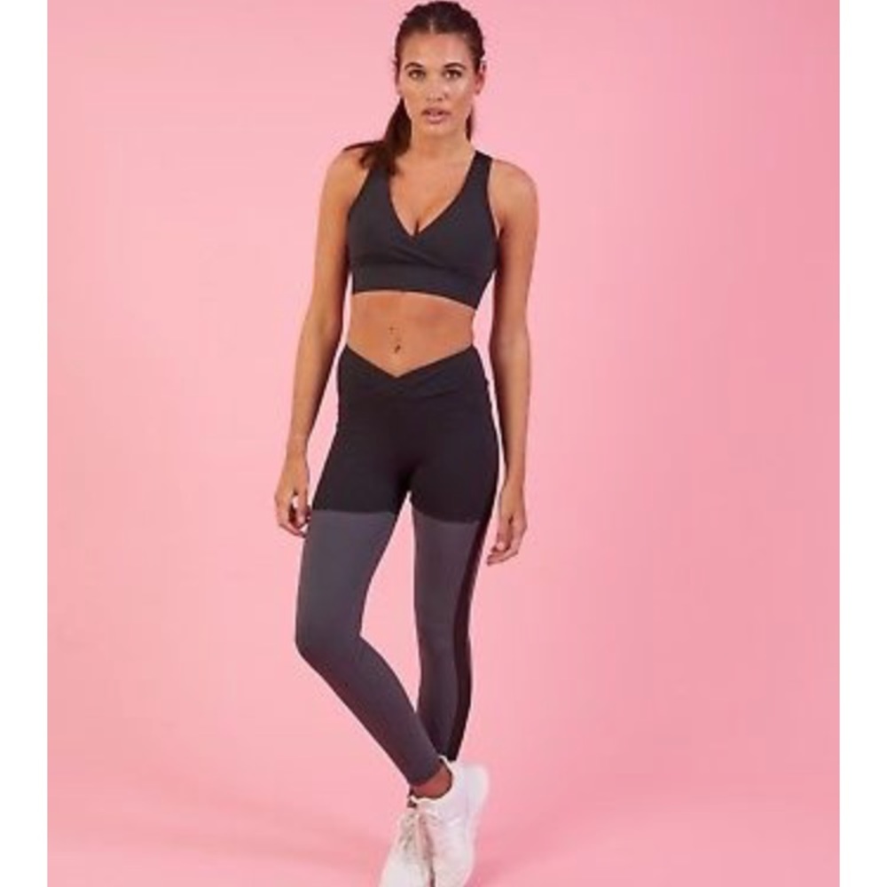 GYMSHARK X NIKKI B BLACK AND GREY LEGGINGS SIZE L